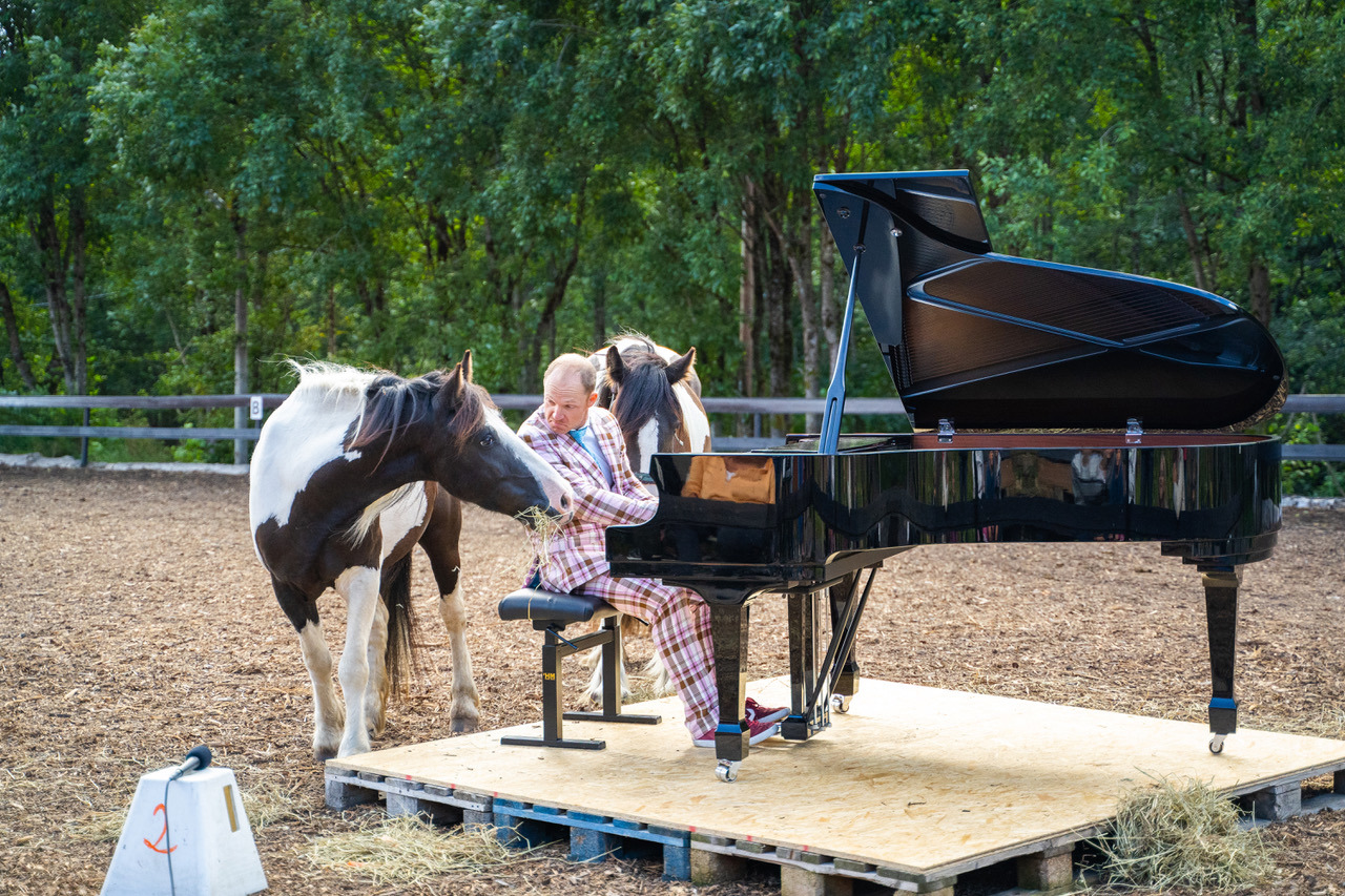 En vellykket utendørskonsert med Aksel Kolstad